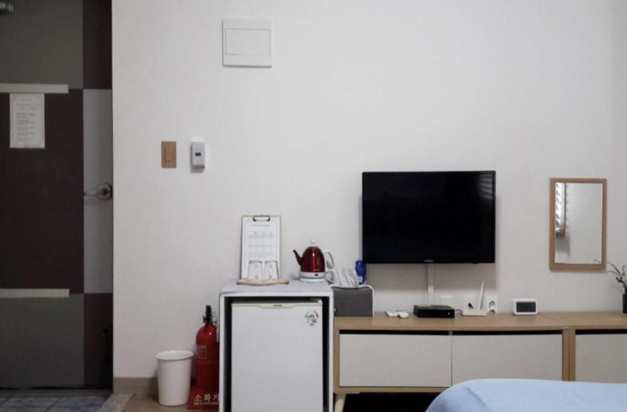 Moon Forest Guesthouse Чеджу Екстериор снимка