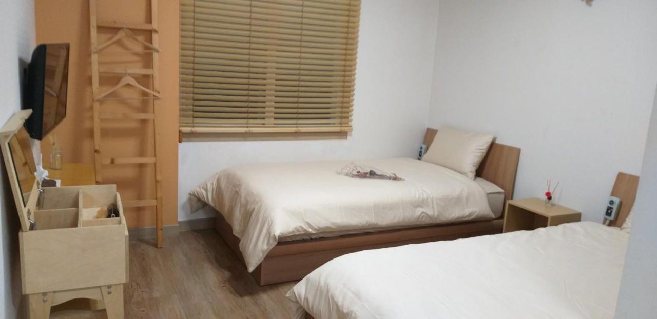 Moon Forest Guesthouse Чеджу Екстериор снимка